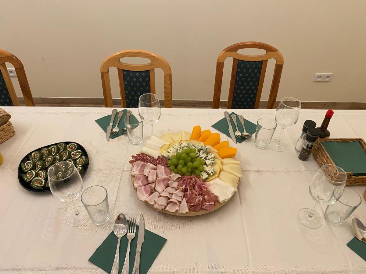 Bed and Breakfast Lesna Polana Sekocin Esterno foto